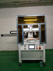 全自動(dòng)絲印機(jī)和半自動(dòng)絲印機(jī)區(qū)別在哪里？